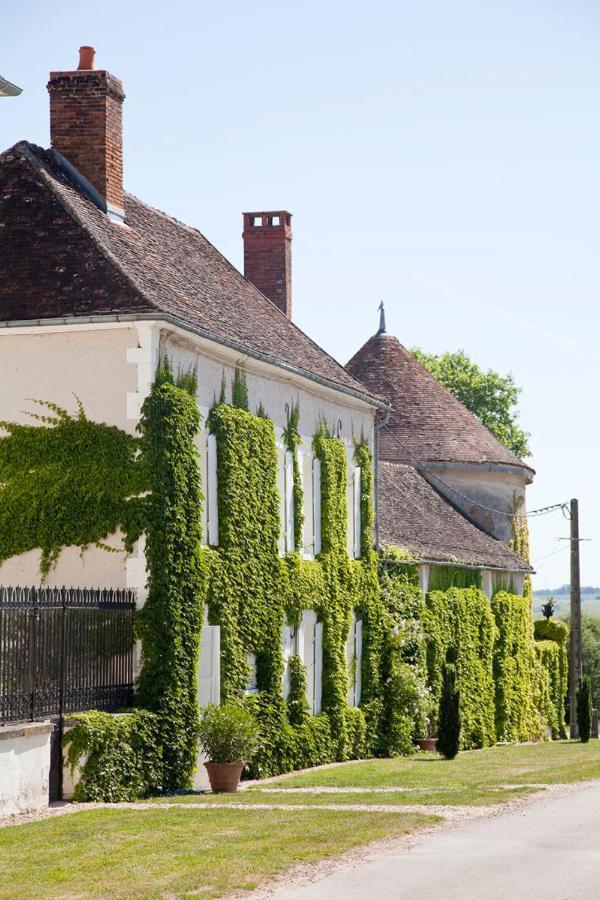 Chateau De La Resle - Design Hotels Montigny-la-Resle Kültér fotó