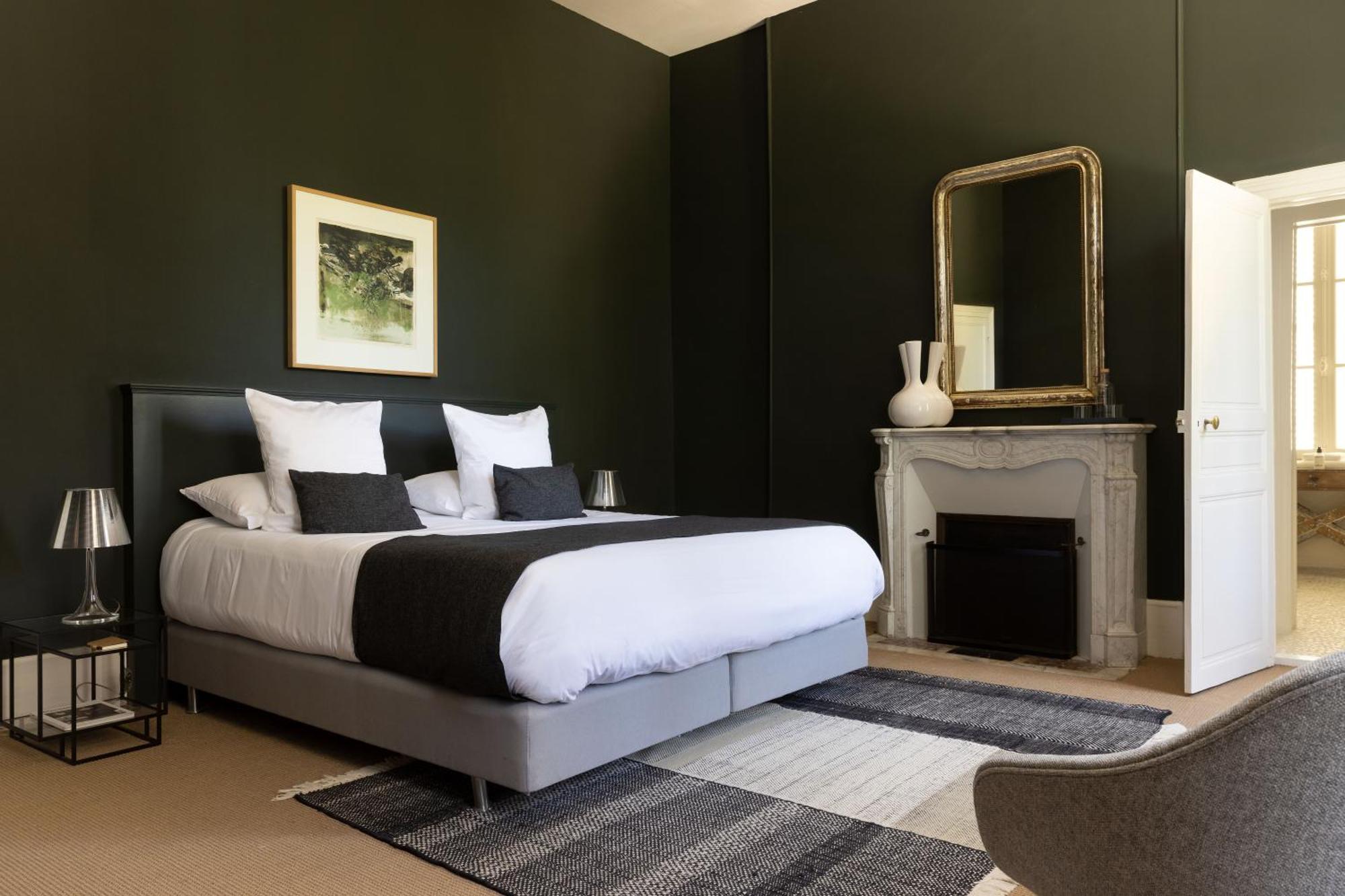 Chateau De La Resle - Design Hotels Montigny-la-Resle Szoba fotó