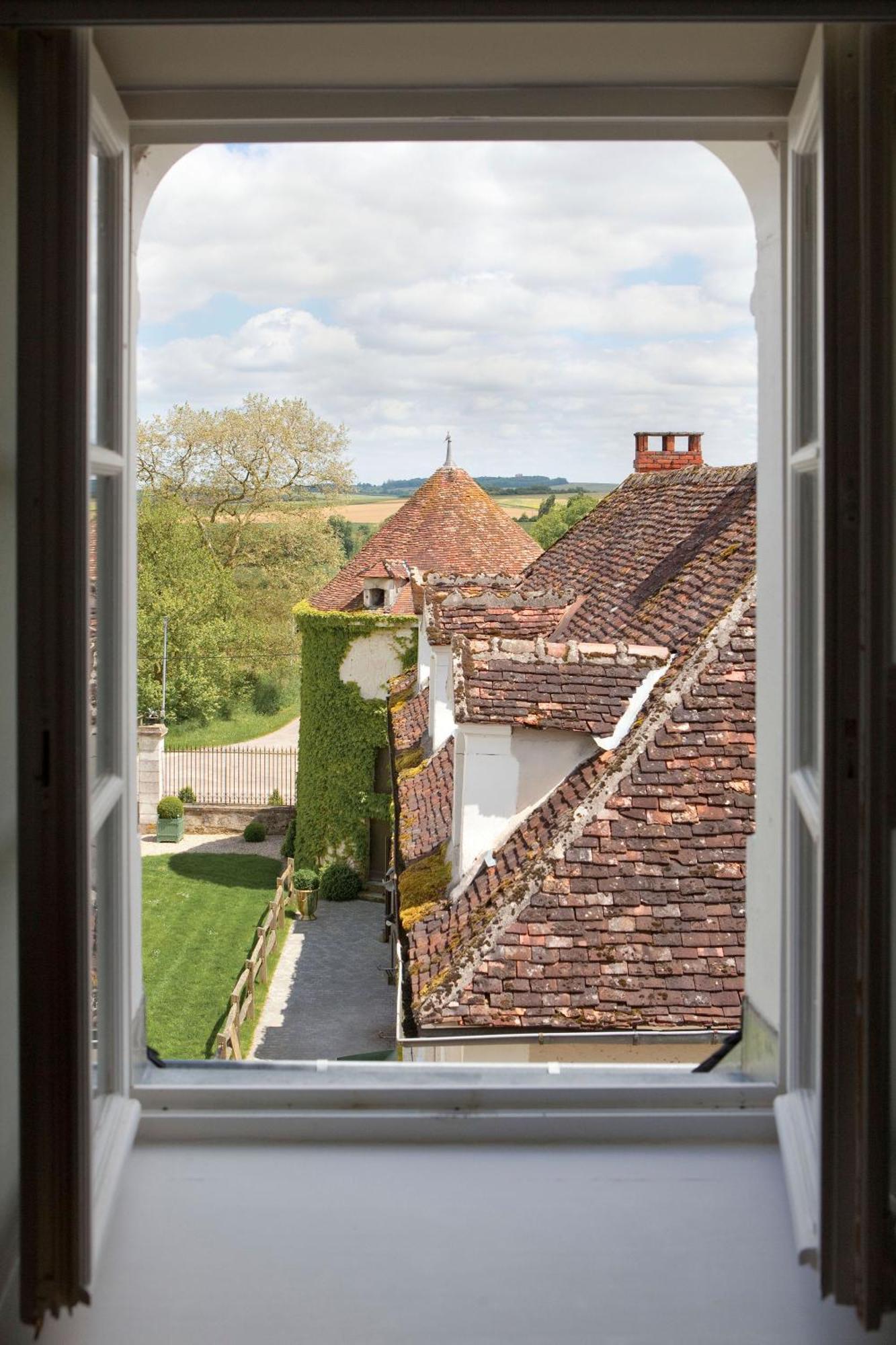 Chateau De La Resle - Design Hotels Montigny-la-Resle Szoba fotó