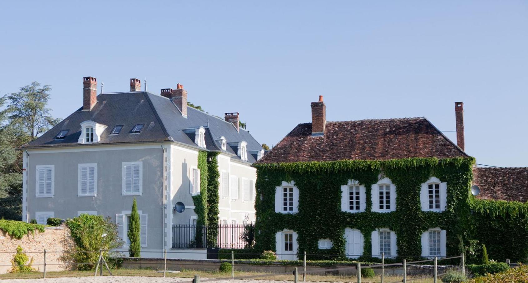 Chateau De La Resle - Design Hotels Montigny-la-Resle Szoba fotó