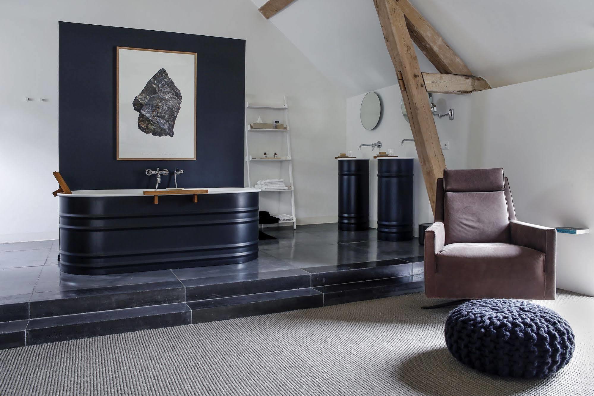 Chateau De La Resle - Design Hotels Montigny-la-Resle Kültér fotó